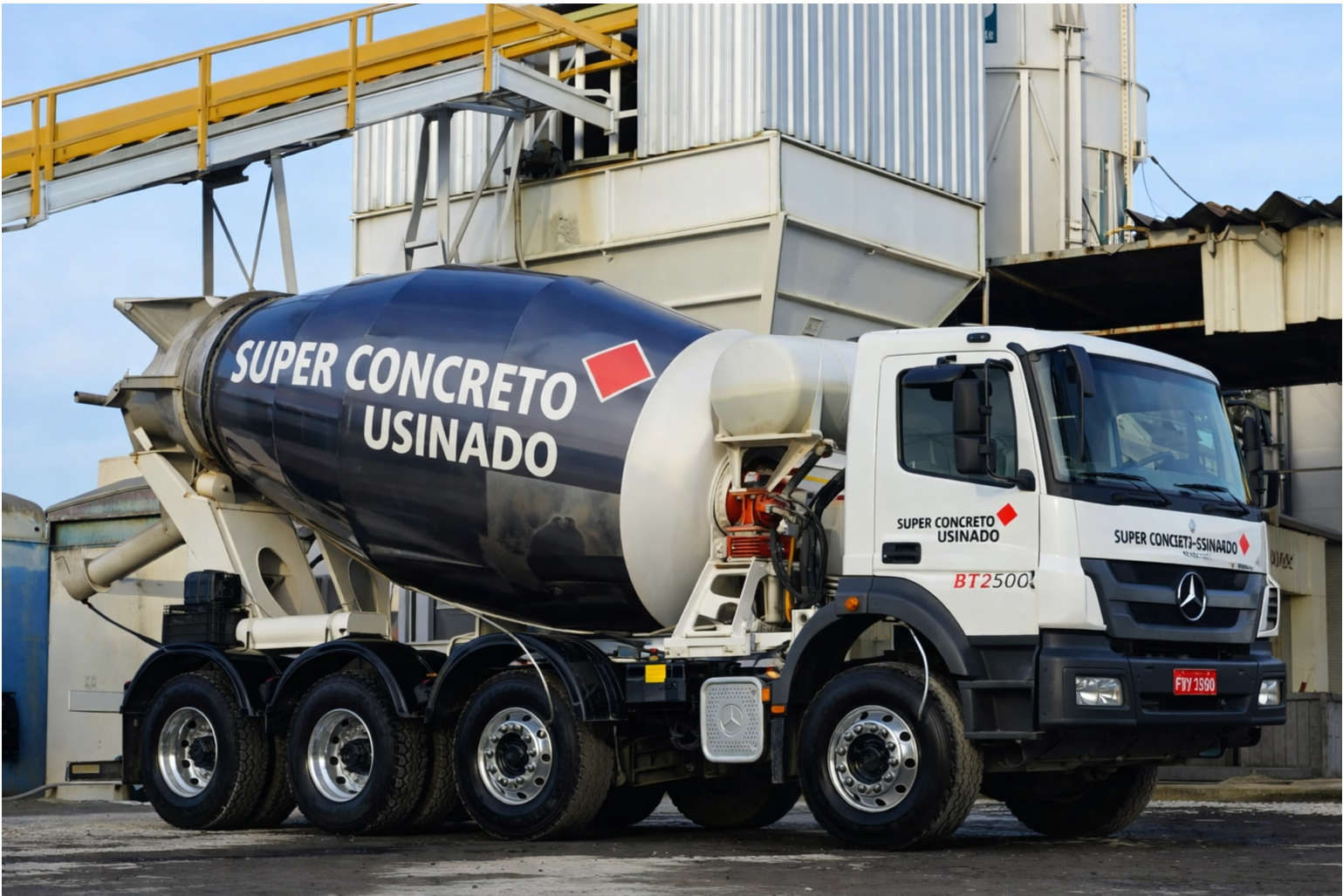 Entrega de Concreto M. M. Comercio de Concreto Usinado LTDA